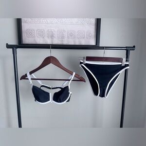 Bikini Set SZ XS Bikini Underwire Top|Bikini High Cut Bottom Set Black-White